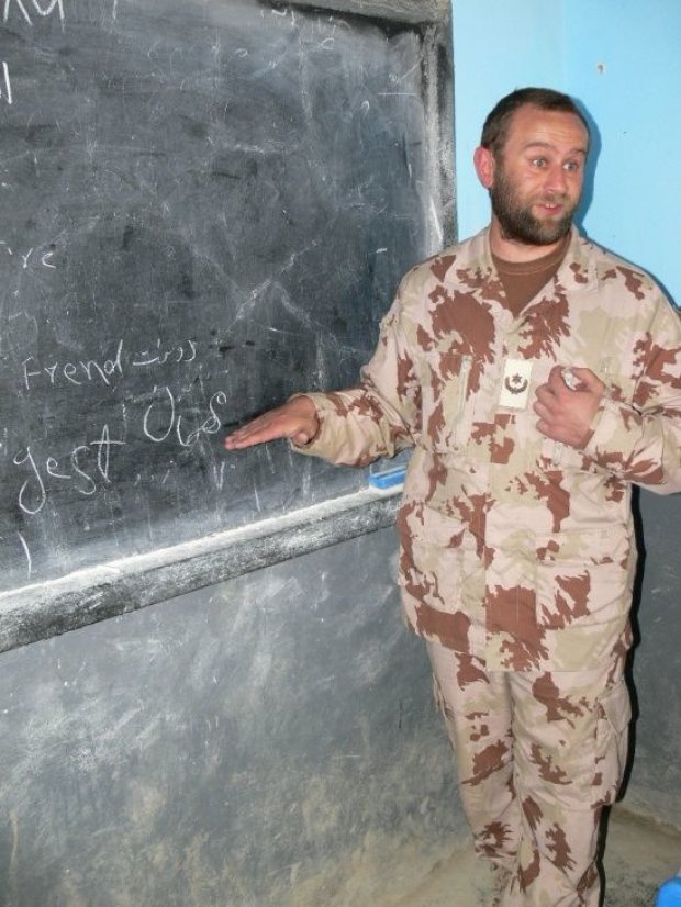 Lithuanian peacekeepers schooled together with Afghan youth 