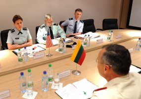 Jungtiniame štabe lankėsi Pensilvanijos nacionalinės gvardijos vadė - 2