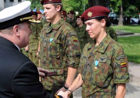 Panevėžyje pasitiktas paskutinysis misiją Kosove baigęs karių būrys - 4