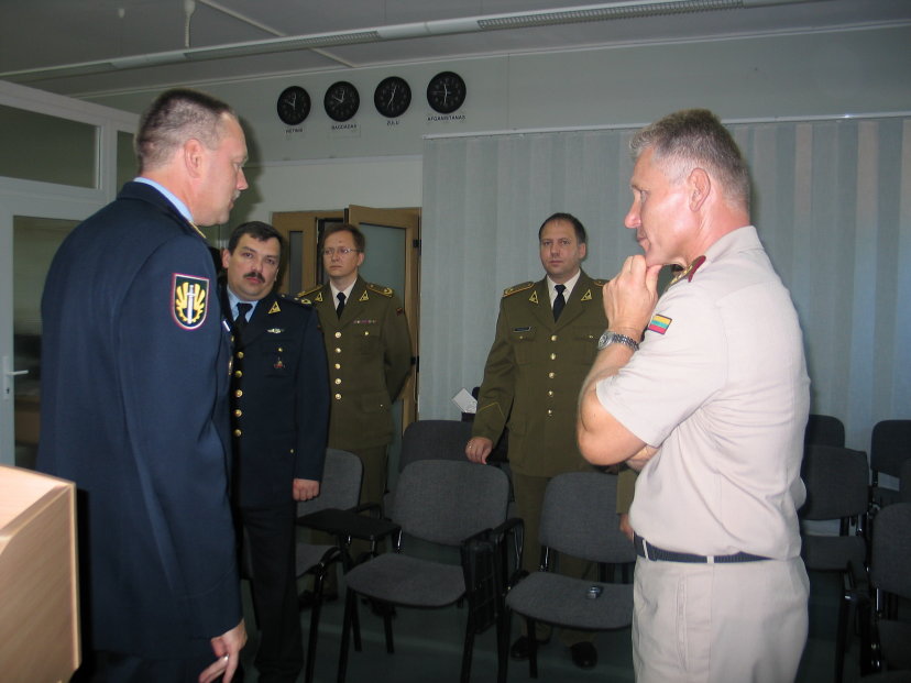 Kariuomenės vadas gen. mjr. A. Pocius lankėsi Logistikos valdybos štabe 