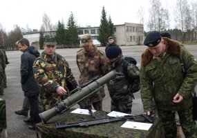  Rukloje lankėsi Lietuvai akredituoti užsienio šalių gynybos atašė  - 1