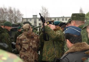  Rukloje lankėsi Lietuvai akredituoti užsienio šalių gynybos atašė  - 3