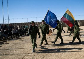 Lietuvos karių stovykloje Čagčarane lankėsi NATO tarptautinių pajėgų Afganistane vadas, misiją... - 1