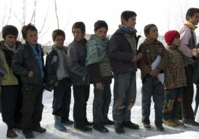Lietuvos žmonių numegztos kepurės atšiaurią žiemą sušildys penkis tūkstančius Afganistano vaikų - 2