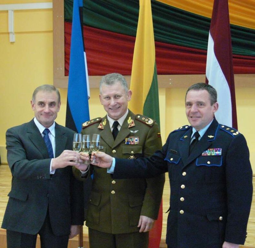 Baltijos šalių kariuomenių vadų susitikime aptartos karinio  bendradarbiavimo aktualijos