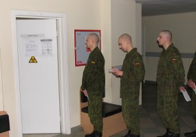 Tarnybą pradėjo antroji Būtinųjų karinių mokymų dalyvių grupė - 1