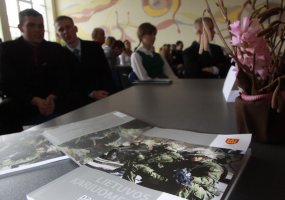 Apdovanoti geriausių mokinių tiriamųjų darbų apie karo aviaciją konkurso dalyviai  - 3