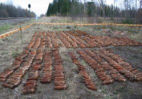 Kariuomenės išminuotojai prašo gyventojus radus sprogmenį elgtis atsakingai - 3
