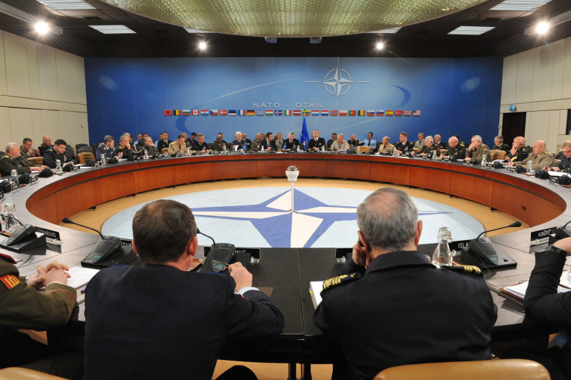 Lietuvos kariuomenės vadas dalyvavo ES ir NATO karinių komitetų posėdžiuose