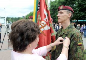 Alytuje iškilmingai sutikti misiją Afganistane baigę Lietuvos kariai - 2