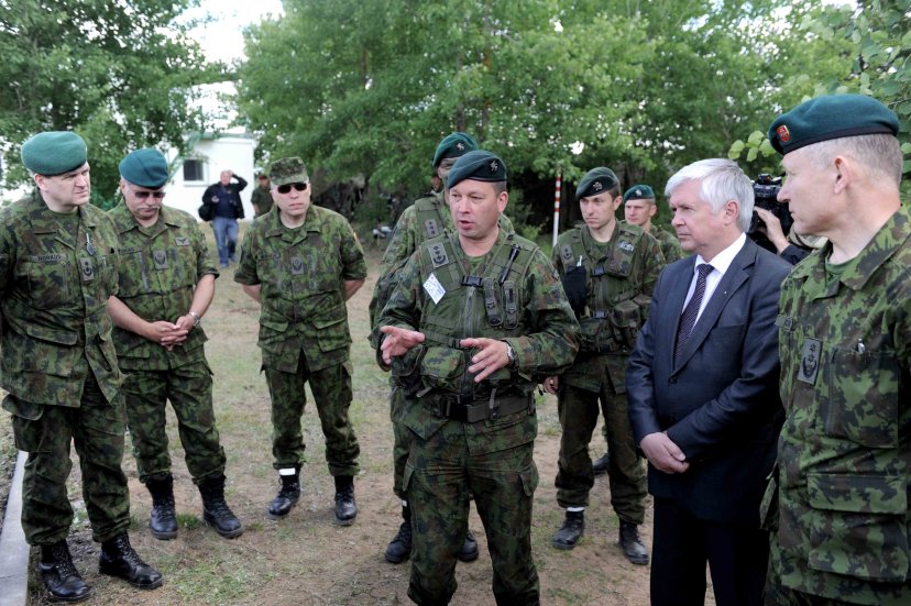 Baigėsi Taikos meto užduočių operacinių pajėgų pratybos „Tvirtas skydas 2010“