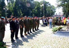 Sausumos pajėgų vadas gen. mjr. J. V. Žukas lankėsi Lenkijoje - 3