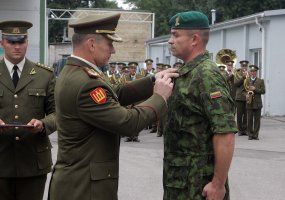 Apdovanoti iš misijos Afganistane sugrįžę Nacionalinio paramos elemento kariai - 6