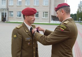 Pasikeitė Krašto apsaugos savanorių pajėgų Didžiosios Kovos apygardos 8-osios rinktinės vadai  - 2