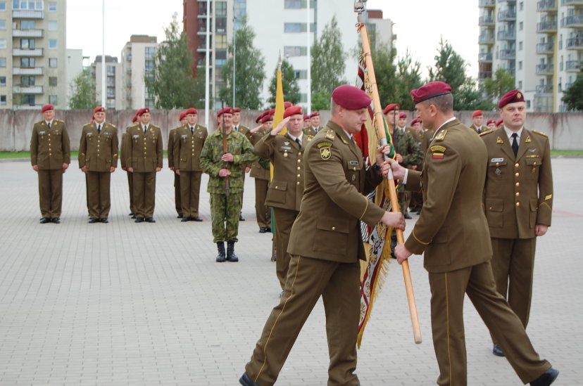 Pasikeitė Krašto apsaugos savanorių pajėgų Didžiosios Kovos apygardos 8-osios rinktinės vadai 