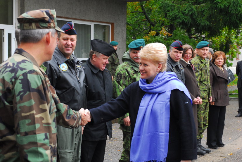 Tarptautines specialiųjų operacijų pajėgų pratybas „Šakalo akmuo“ stebėjo šalies prezidentė ir...