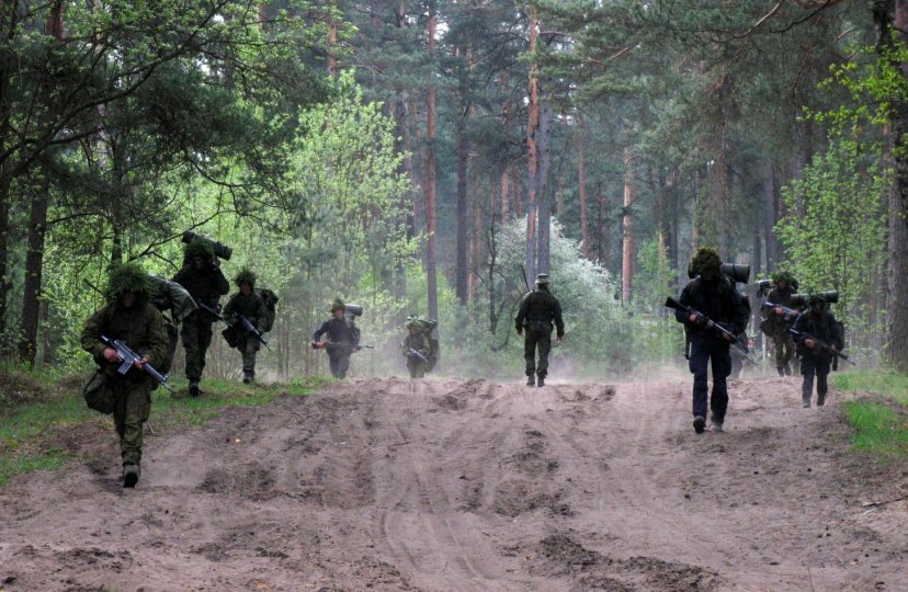 Tarnybą Lietuvos kariuomenėje pradeda 34 geriausi penktosios Būtinųjų karinių mokymų laidos kariai