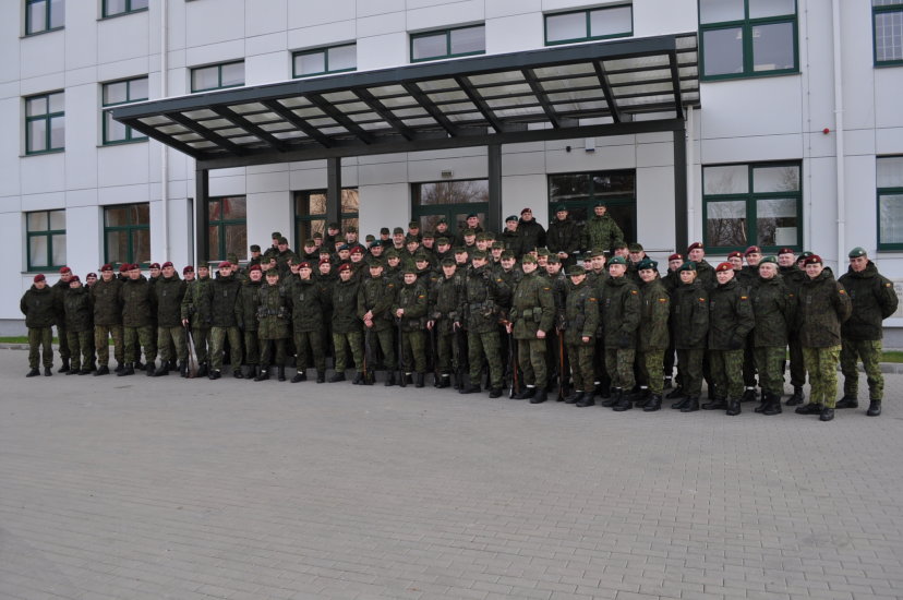 Pratybose „Pasitikėjimas 10“ – civilių ir karių bendradarbiavimo ypatumai 