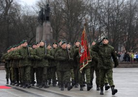 Lietuvos kariuomenės dienos proga Katedros aikštėje vyko iškilminga karių rikiuotė  - 3