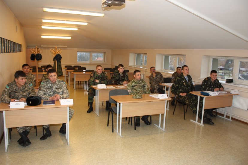 Puskarininkių mokykloje Kaune pirmą kartą pradėti organizuoti tarptautiniai kursai