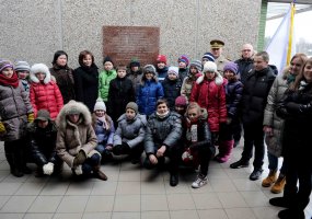 Ant Krašto apsaugos savanorių pajėgų štabo pastato atidengta lenta 1991 m. sausio įvykiams atminti - 6