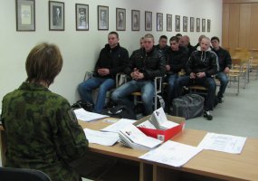 Pusšimtis kariuomenės naujokų pradėjo būtinuosius karinius mokymus - 3