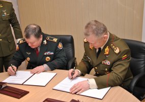 Lietuvos kariuomenė ir Vidaus reikalų ministerijos padaliniai pasirašė bendradarbiavimo priemonių... - 5
