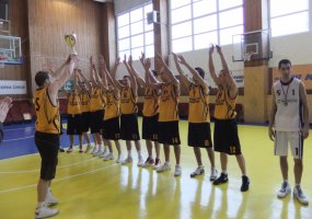 Dainavos apygardos 1-osios rinktinės krepšinio komanda – stipriausia Alytuje - 2