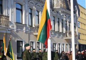 Sausumos pajėgų kariai dalyvavo įvairiuose Lietuvos valstybės atkūrimo dienos minėjimo... - 5