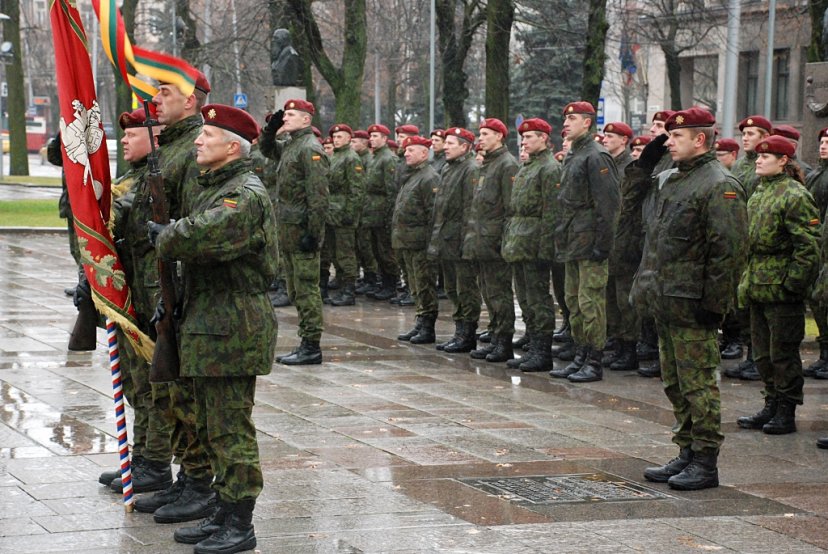 Krašto apsaugos savanorių pajėgų Dariaus ir Girėno apygardos 2-oji rinktinė minės 20-ąsias...
