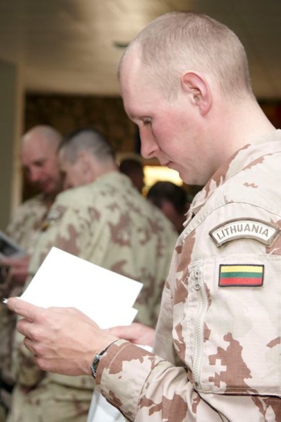 Lietuvos kariuomenė organizuoja siuntinių Goro provincijoje tarnaujantiems kariams gabenimą