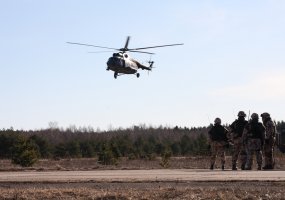 Ruošdamiesi misijai Afganistane, kariai dalyvauja lauko taktinėse pratybose „Nauja pamaina-2“ - 4