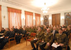 Lietuvos kariuomenės vadas susutiko su karinių vienetų vadais - 2
