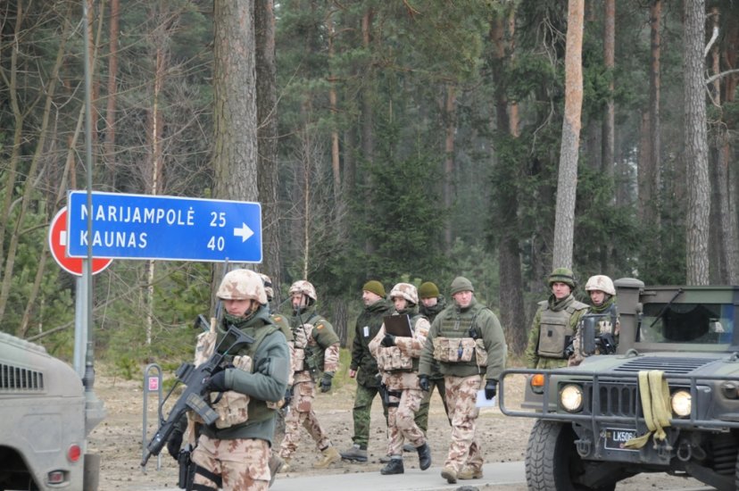 Į Afganistaną išvykstantys Lietuvos kariai dalyvauja baigiamosiose pasirengimo misijai pratybose