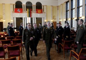 Trijų Baltijos valstybių kariuomenių vadai susipažino su Kauno karininkų ramove - 2
