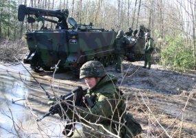 Vaidoto bataliono kariai - lauko taktinėse pratybose „Baltos naktys - 1