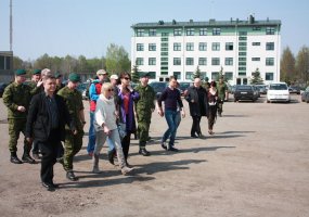 Seimo nariai lankėsi Rukloje dislokuotuose kariuomenės padaliniuose  - 1