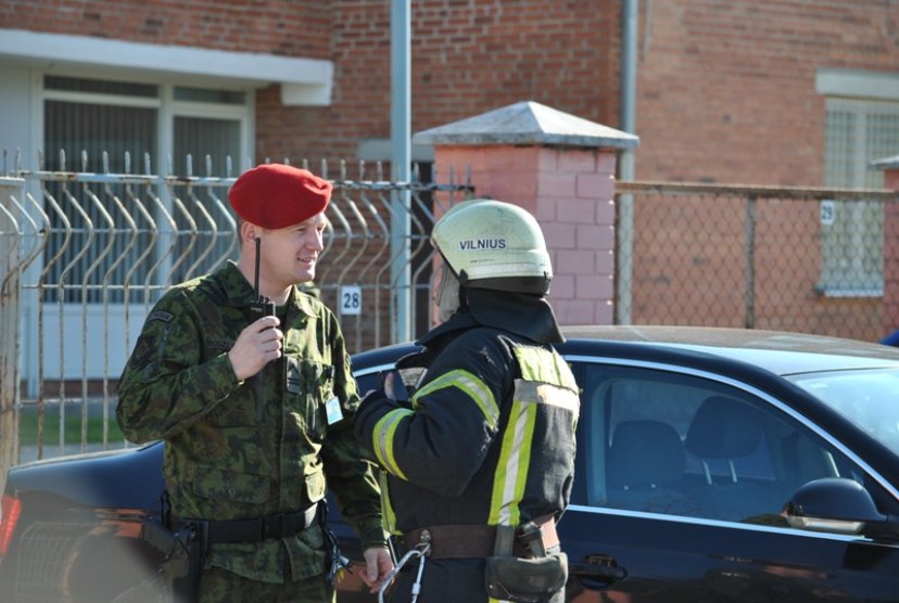 Jungtiniame štabe vyko gaisro gesinimo ir žmonių evakavimo pratybos
