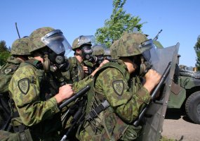 Pratybose „Gintarinė viltis 2011” dalyvaus apie 2, 2 tūkst. dalyvių, iš jų apie pusė tūkstančio –... - 2