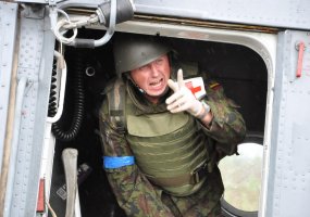 Pabradės poligone imituojama sraigtasparnio avarija - 2