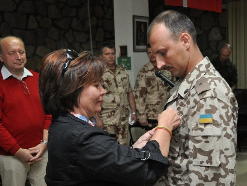 Prime Minister's delegation visited troops in Chaghcharan 