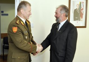 Vakarų Lietuvoje kariuomenės vadas domėjosi kariuomenės ir visuomenės bendradarbiavimo galimybes,... - 1