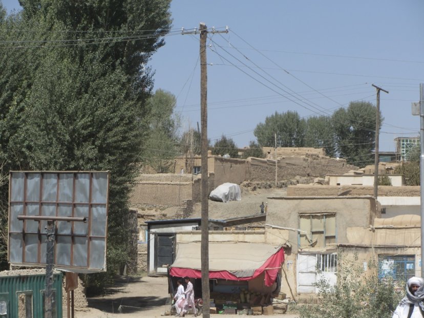 Lithuanian troops rendered assistance for an Afghan affected by discharge