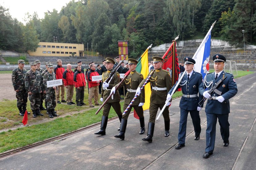 Prasidėjo trečiosios Lietuvos kariuomenės ir policijos sporto žaidynės 