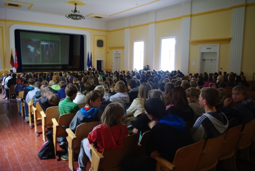 Per profesinio ugdymo dieną Mindaugo batalione – nuotaikingi moksleivių balsai