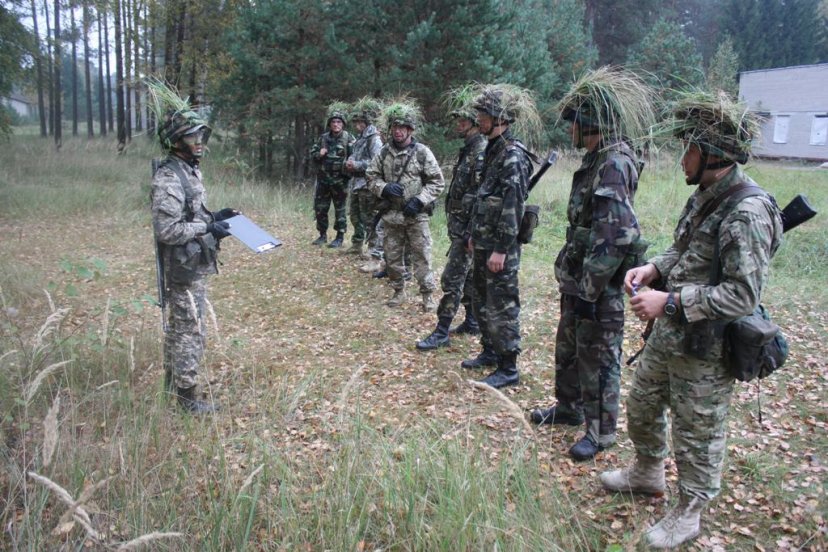 Lietuvos kariuomenės mokykloje baigėsi tarptautinis instruktoriaus kursas