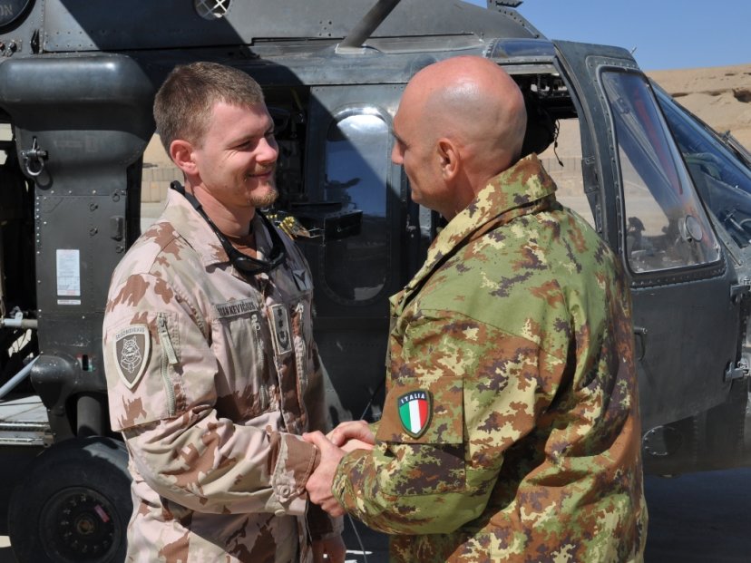 Commander of ISAF Regional Command-West paid a visit to Ghor 