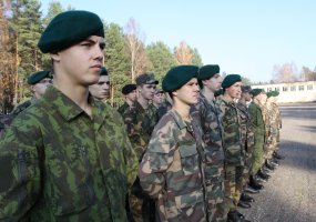 Lietuvos kariuomenės mokykloje pirmą kartą organizuoti jaunųjų šaulių būrelio vadovo kursai... - 3