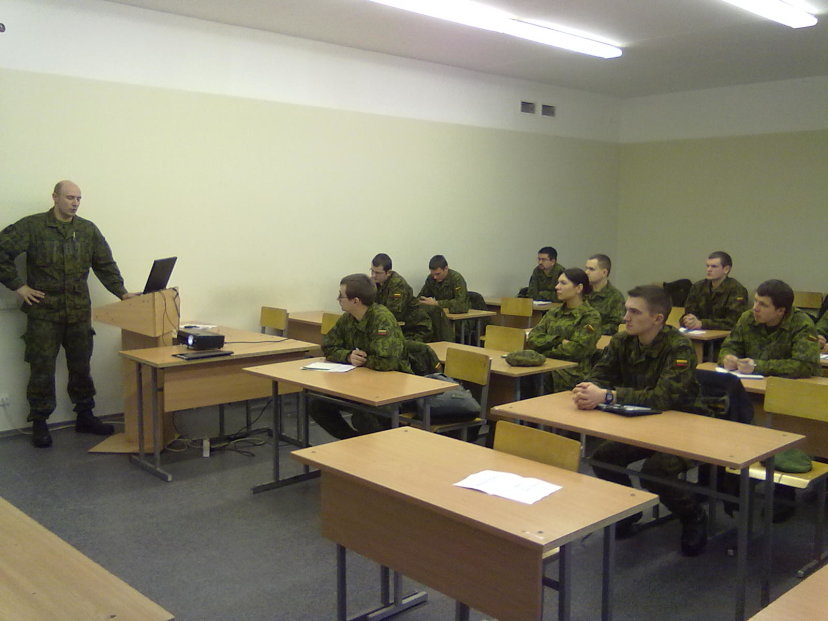 Prasidėjo nuotolinis Civilių ir karių bendradarbiavimo kursas