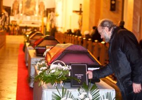 Rietavo kapinėse perlaidoti Lietuvos partizanų palaikai - 1